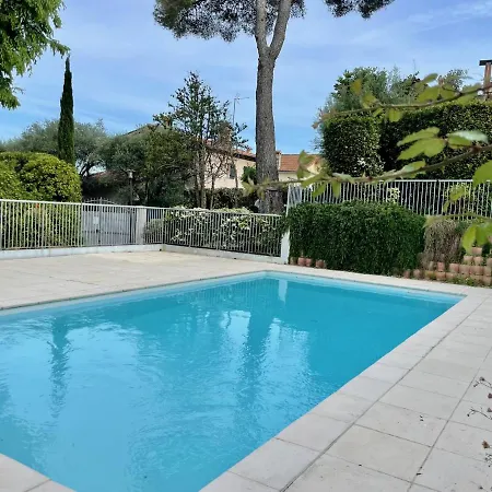 Mas Des Oliviers Apartment
